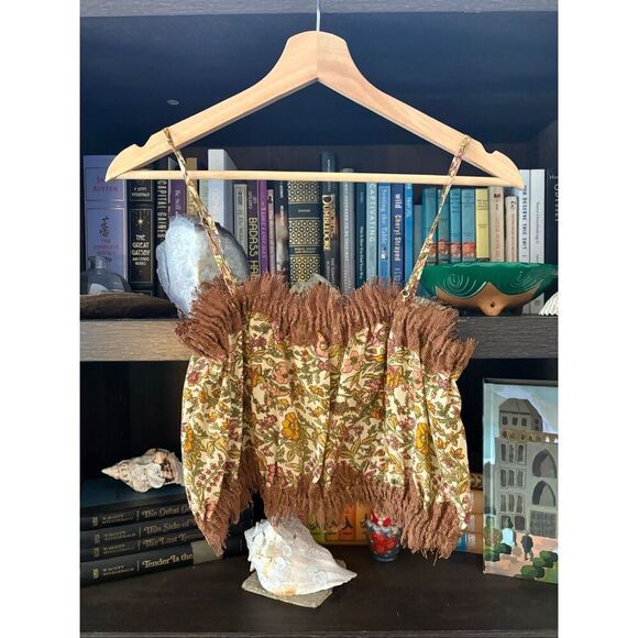 NWOT Gold Hawk Floral Cropped Tank Top Size Small - Picture 2 of 4